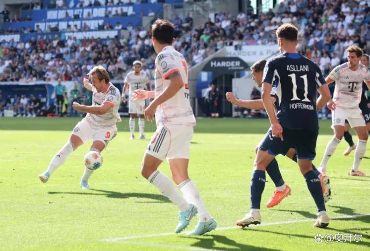 拜仁7连胜开局！德甲跨季14场不败，3战霍芬海姆全胜，凯恩戴帽